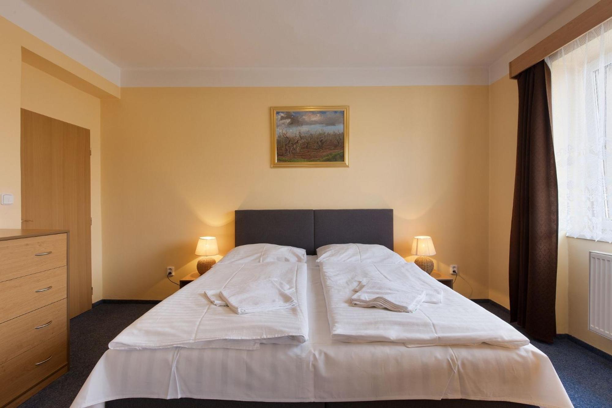 Hotel Belvedere Příbram Εξωτερικό φωτογραφία