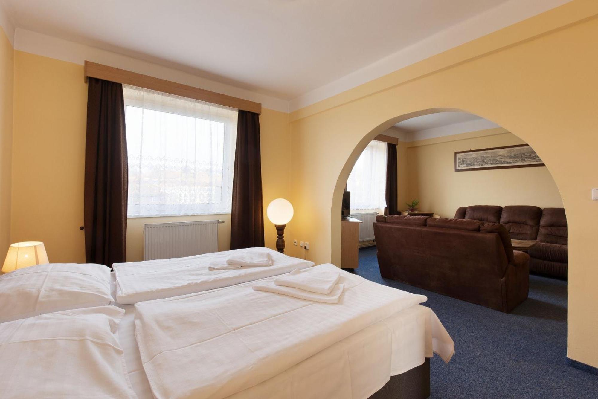 Hotel Belvedere Příbram Εξωτερικό φωτογραφία