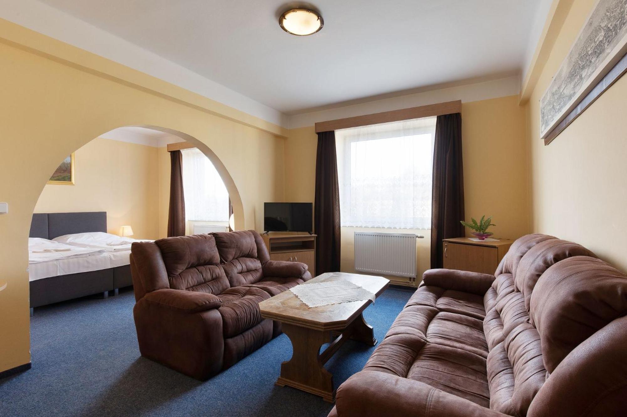 Hotel Belvedere Příbram Εξωτερικό φωτογραφία